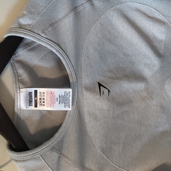 Gymshark Long Sleeve Crop Top - Picture 2 of 3